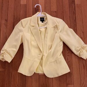 XOXO Women's Light Yellow Blazer